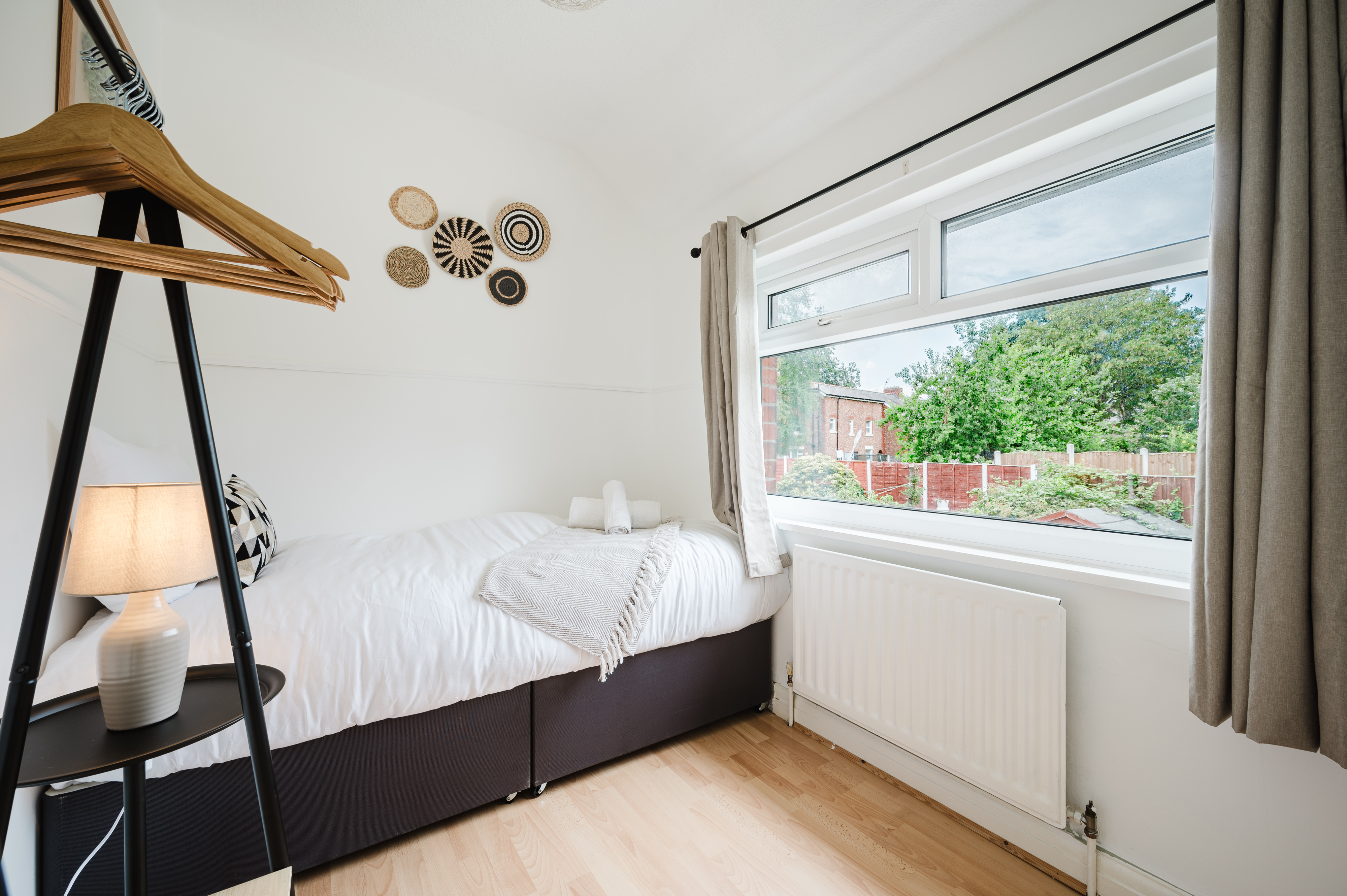 Heaton House single bedroom